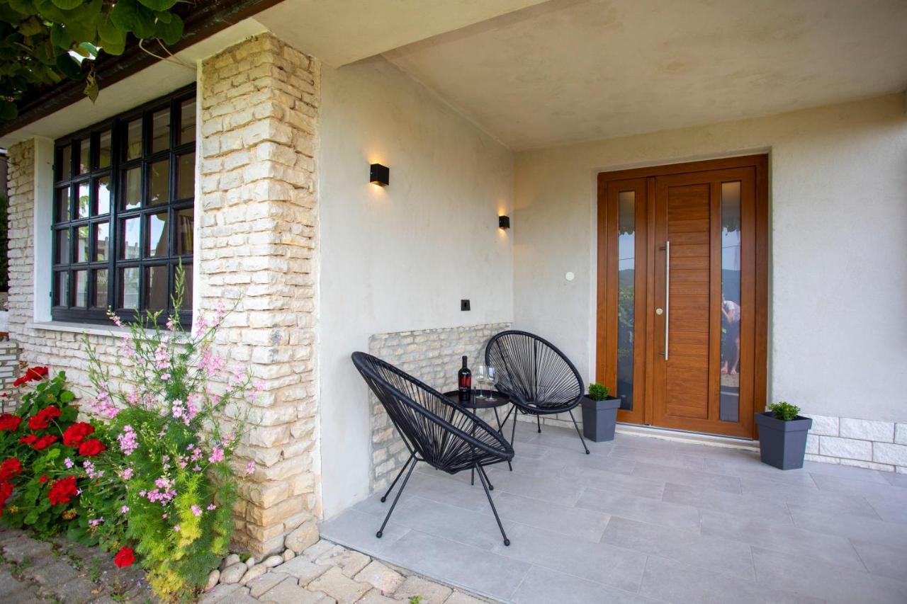 Apartment Lina Rabac Exterior photo