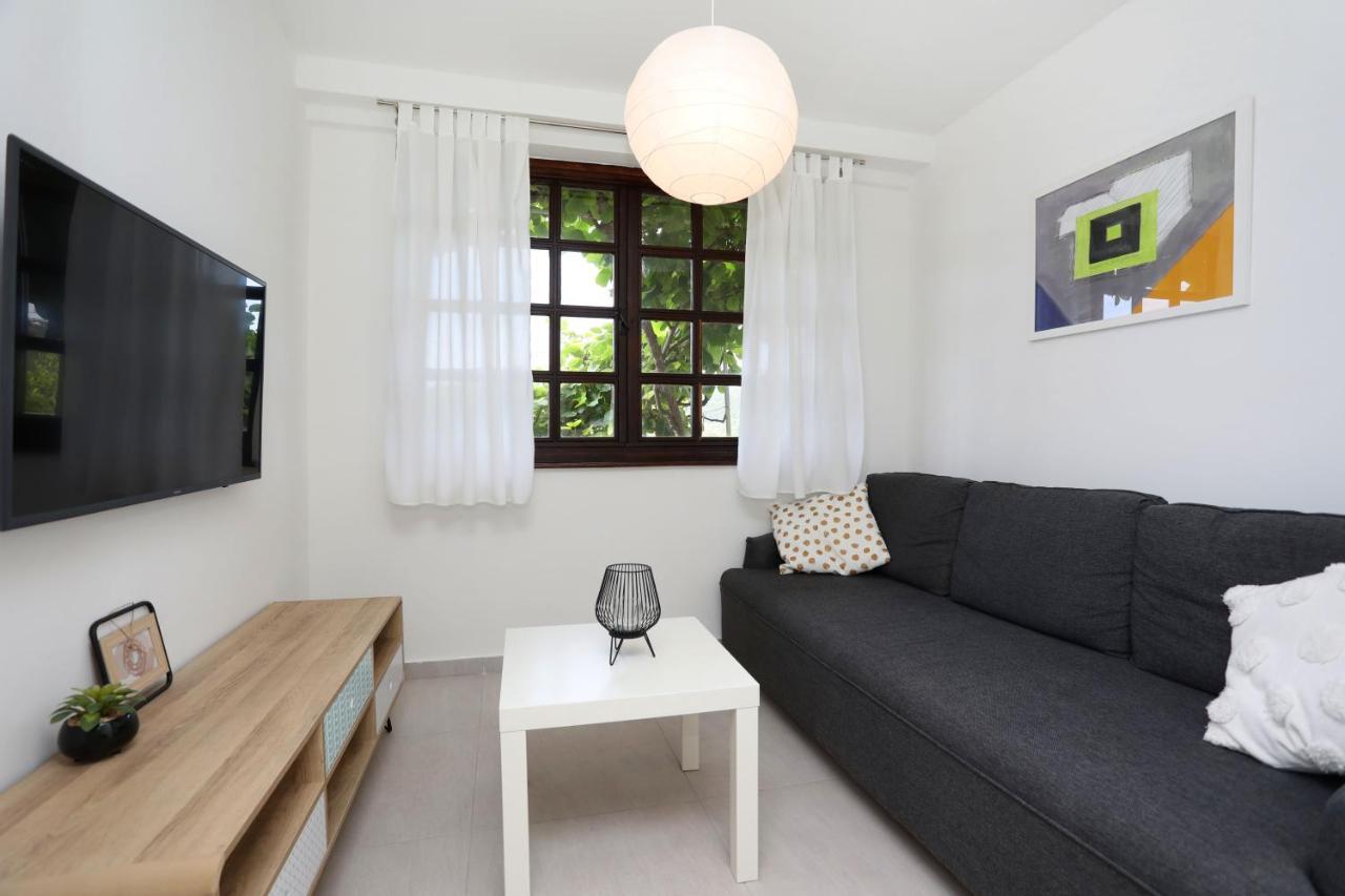 Apartment Lina Rabac Exterior photo